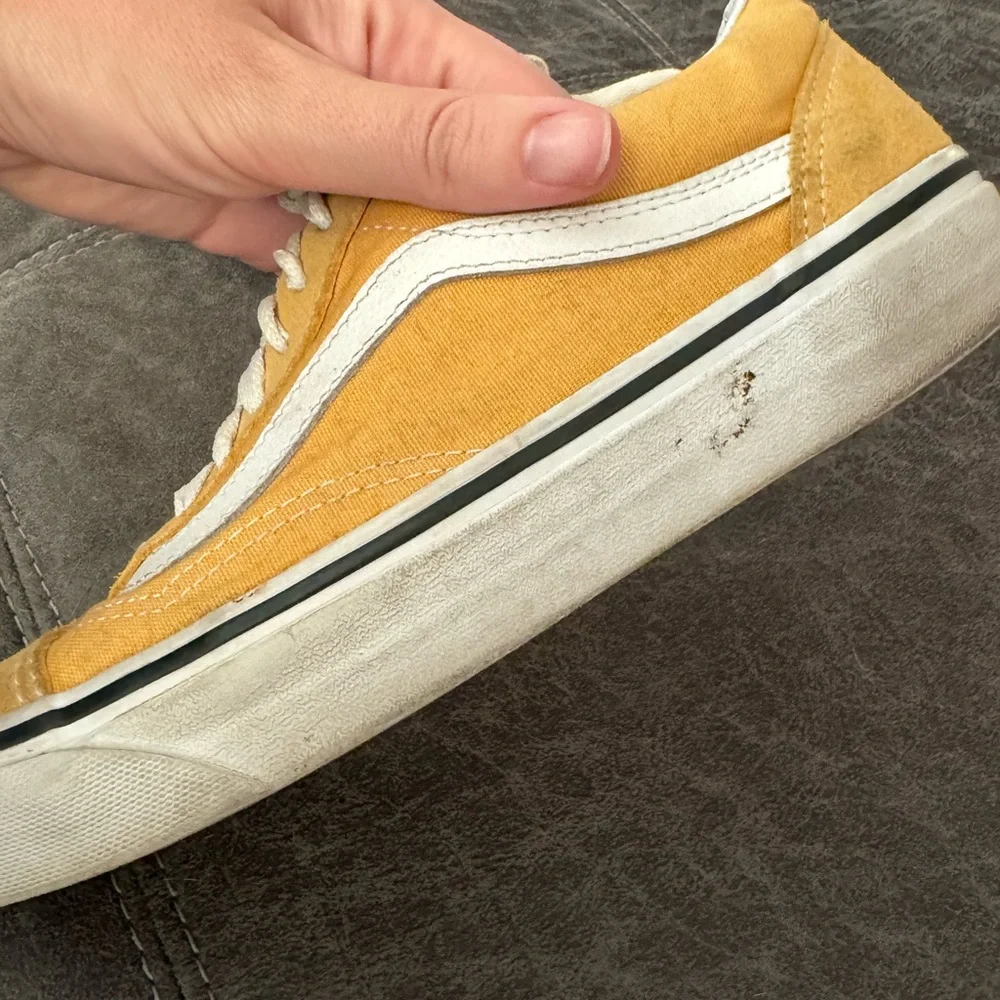 Yellow Vans Old Skool - Picture 3 of 8